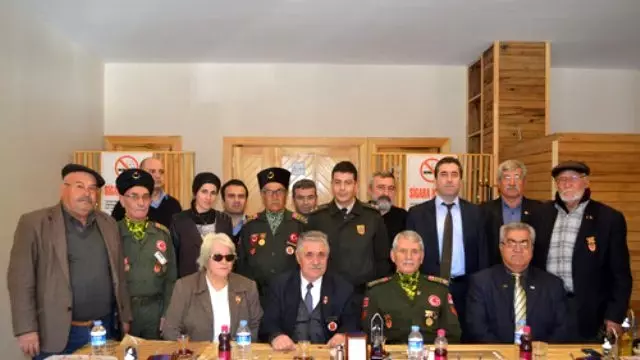 Balık Evi Şehit Aileleri ve Gaziler İçin Ücretsiz İkram Masası Kurdu
