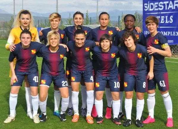 Manavgat'ta Kadınlar Futbol Turnuvası Manavgat'ta Kadınlar Futbol Turnuvası