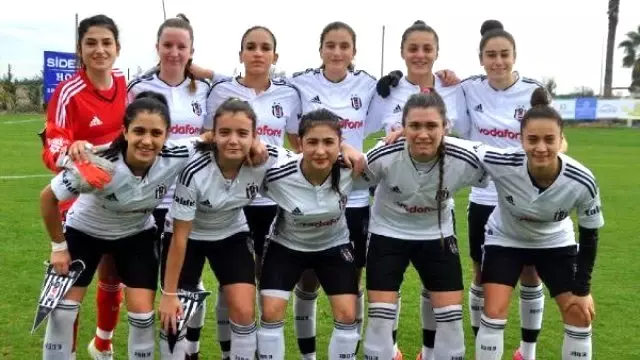 Manavgat'ta Kadınlar Futbol Turnuvası Manavgat'ta Kadınlar Futbol Turnuvası