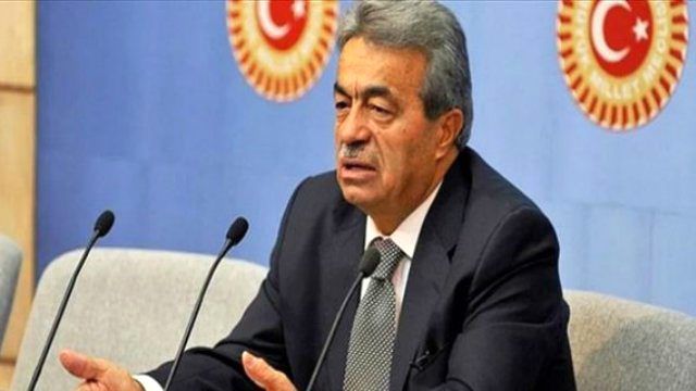 Anlayana Sivrisinek Saz Anlamayana Davul Az