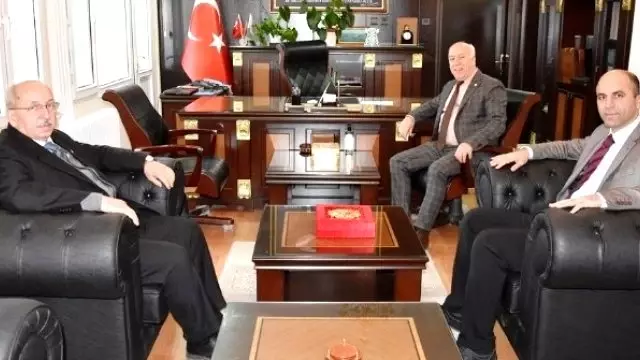 Başkan Albayrak'tan Marmara Ereğlisi Kaymakamı Karameşe'ye Ziyaret Başkan Albayrak'tan Marmara Ereğlisi Kaymakamı Karameşe'ye Ziyaret