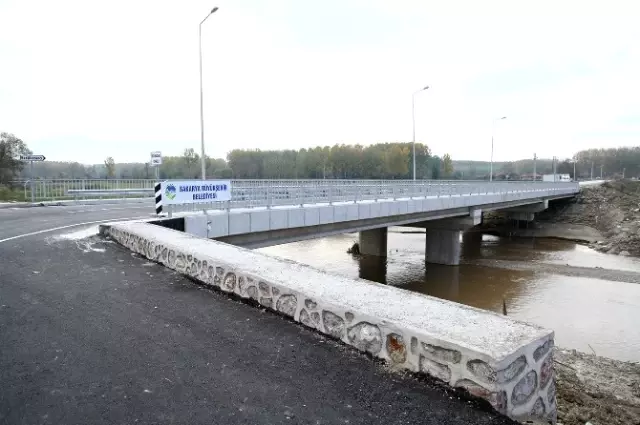 Başkan Oktar Köprü Yapımı ve Yenileme Çalışmalarını Değerlendirdi Başkan Oktar Köprü Yapımı ve Yenileme Çalışmalarını Değerlendirdi