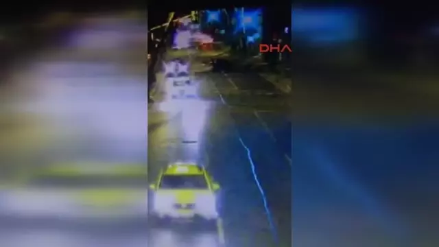 Ünlü Yönetmen Sinan Çetin'in Oğlunun Karıştığı Feci Kaza Kamerada