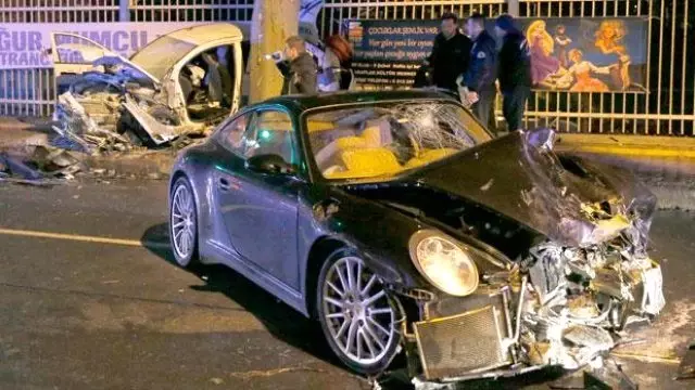 Ünlü Yönetmen Sinan Çetin'in Oğlunun Karıştığı Feci Kaza Kamerada