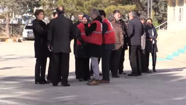 Konya'dan Şırnak'a Yardım Tırı Konya'dan Şırnak'a Yardım Tırı