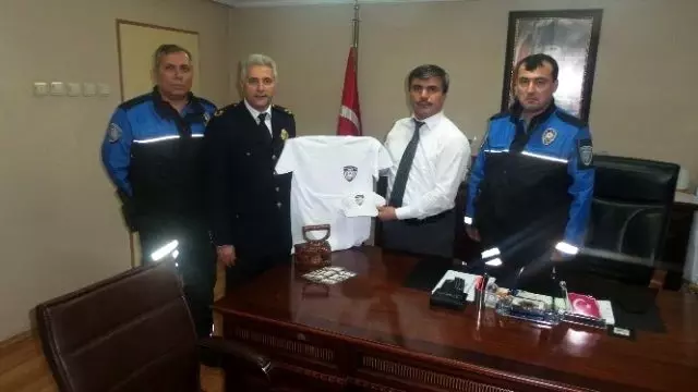 Emniyetten, Özdemir'e Ziyaret Emniyetten, Özdemir'e Ziyaret