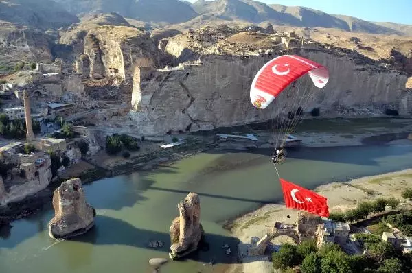 Hasankeyf İçin Unesco'dan 'Türkiye Adaylık Başvurusu Yapmadı' Açıklaması Hasankeyf İçin Unesco'dan 'Türkiye Adaylık Başvurusu Yapmadı' Açıklaması