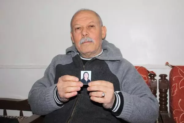 Bakıcı Kadının Vasiyetini Yerine Getirip, Çocuklarını Görecek Bakıcı Kadının Vasiyetini Yerine Getirip, Çocuklarını Görecek
