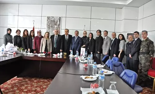 Elazığ'da Şehit Ailelerine Destek Kampanyası Elazığ'da Şehit Ailelerine Destek Kampanyası