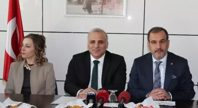 Elazığ'da Şehit Yakınlarına Örnek Davranış Elazığ'da Şehit Yakınlarına Örnek Davranış