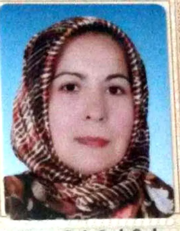 Tartıştığı Karısını Başına Keserle Vurup Öldürdü Ardından İntihar Etti