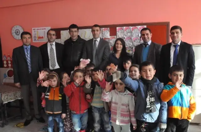 Hülya Öğretmenin Bitlis Kids'i Toplumsal Medyada Fenomen Oldu