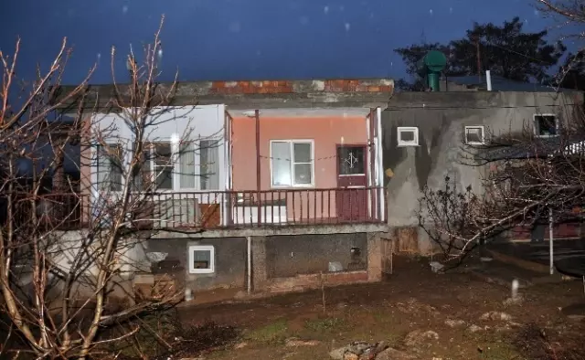 Çamaşır Suyundan Zehirlenen Gelin 5 Aydır Komada Çamaşır Suyundan Zehirlenen Gelin 5 Aydır Komada