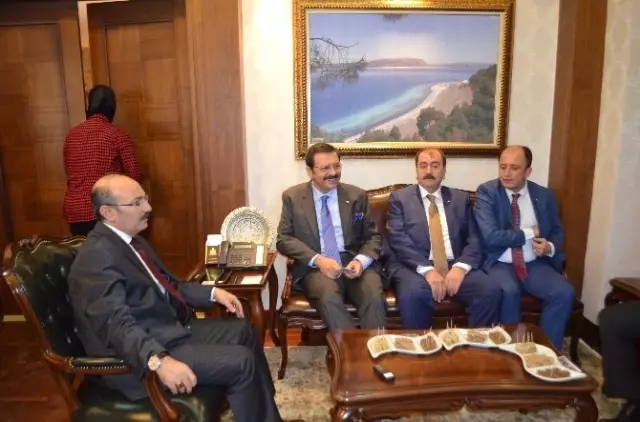 TOBB Başkanı Hisarcıklıoğlu'na Makü'den Fahri Doktora Payesi