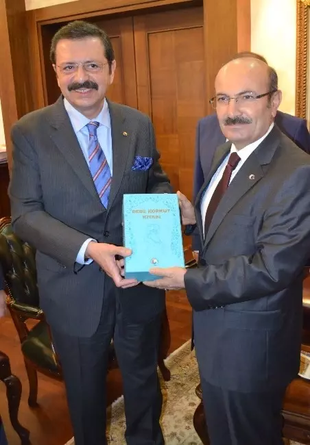 TOBB Başkanı Hisarcıklıoğlu'na Makü'den Fahri Doktora Payesi