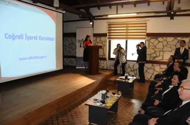 Yerel Kalkınmanın Anahtarı: Yöresel Ürünler' Paneli Yerel Kalkınmanın Anahtarı: Yöresel Ürünler' Paneli