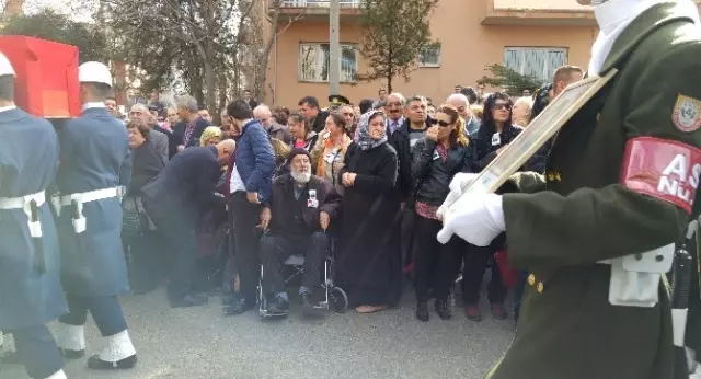 8 Şehit İçin Cenaze Namazı Kılındı 8 Şehit İçin Cenaze Namazı Kılındı