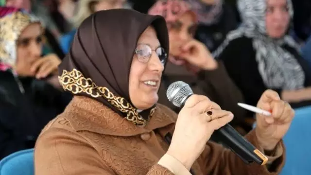Başakşehir�de �Bi Kahve Bi Dergi� Söyleşileri Başladı Haber