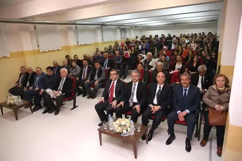 Ali Kaya İlkokulu'nda 'Hizmet' Sevinci Ali Kaya İlkokulu'nda 'Hizmet' Sevinci