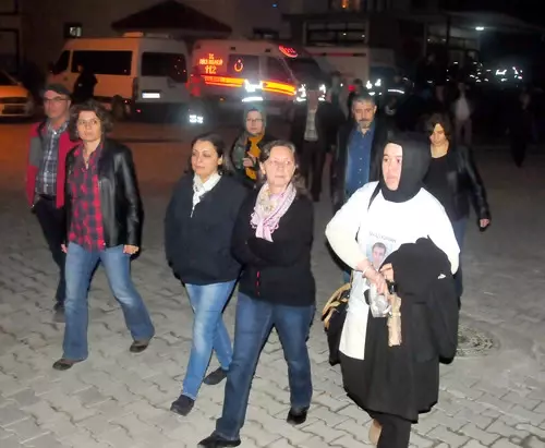 Soma Davası Duruşması 12 Nisan'a Ertelendi Soma Davası Duruşması 12 Nisan'a Ertelendi