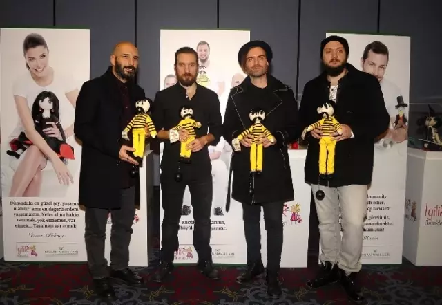Ünlü İsimler 'İyilik Bebekleri'ne Hayat Verdi Ünlü İsimler 'İyilik Bebekleri'ne Hayat Verdi