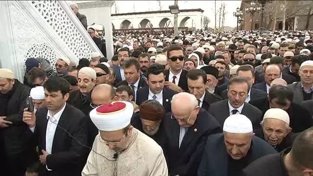 Bediüzzaman'ın Talebelerinden Özdemir, Son Yolculuğuna Uğurlandı