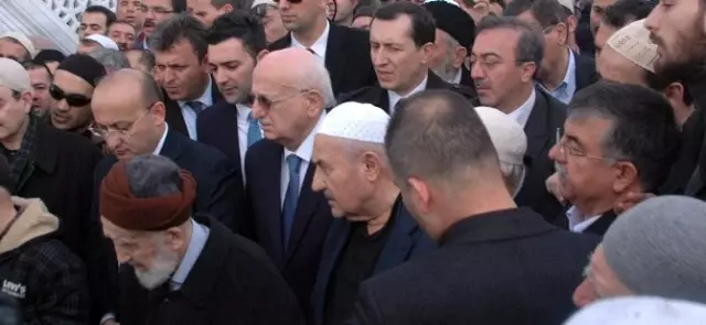 Said Nursi'nin Talebesi Said Özdemir Son Yolculuğuna Uğurlandı