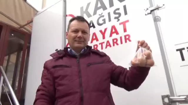 Kan Bağışlayana 'Cins Tavuk Yumurtası' Hediye Kan Bağışlayana 'Cins Tavuk Yumurtası' Hediye