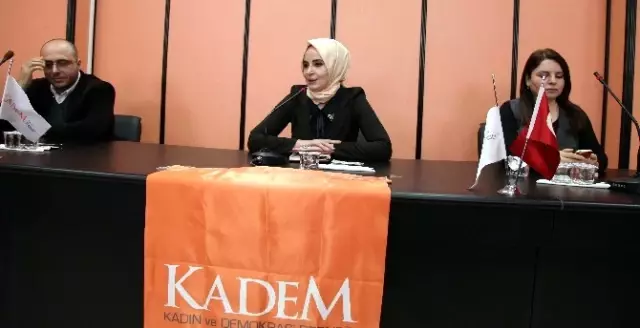 Medyada Algı Yönetimine Akademik Bakış Medyada Algı Yönetimine Akademik Bakış