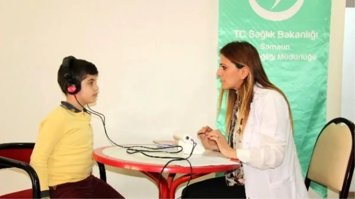 Öğrencilere İşitme Tarama Testi Uygulanmaya Başlandı
