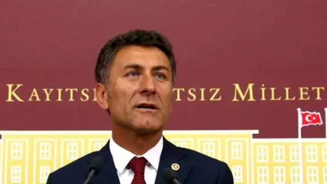 Orhan Sarıbal: Türkiye'de Tütüncülük Bitme Noktasına Geldi Orhan Sarıbal: Türkiye'de Tütüncülük Bitme Noktasına Geldi