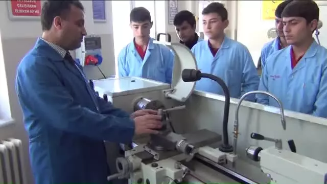 Geleceğin Ustaları, Eğitimlerini Bilgisayar Ortamında Alıyor