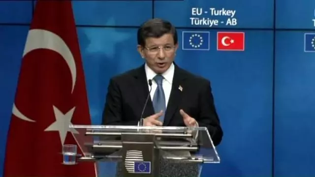 Davutoğlu: AB, Vizesiz Dolaşım İçin Haziran Ayını Taahhüt Etti Davutoğlu: AB, Vizesiz Dolaşım İçin Haziran Ayını Taahhüt Etti