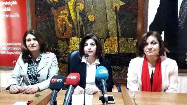 CHP'li Kadınlar 8 Mart Dünya Kadınlar Gününü Kutladı