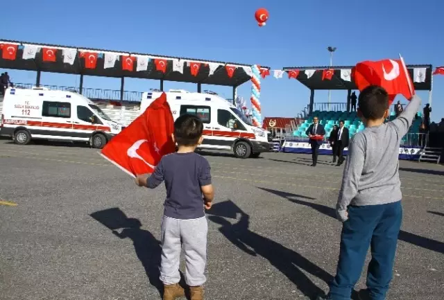 836 Ambulansın Üçüncü Dağıtımı Samsun'da Yapıldı 836 Ambulansın Üçüncü Dağıtımı Samsun'da Yapıldı