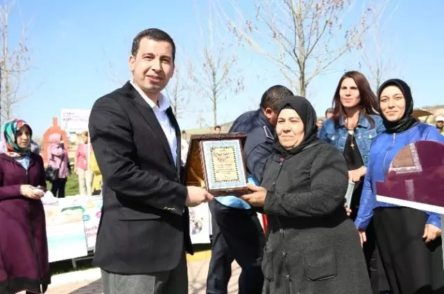 Kadınlar Karaköprü Belediyesi Mesire Alanında Buluştu Kadınlar Karaköprü Belediyesi Mesire Alanında Buluştu
