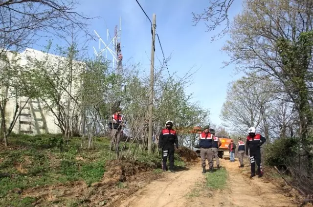 Köylülerden Baz İstasyonu Eylemi Köylülerden Baz İstasyonu Eylemi