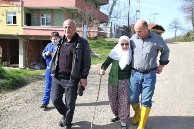 Köylülerden Baz İstasyonu Eylemi Köylülerden Baz İstasyonu Eylemi