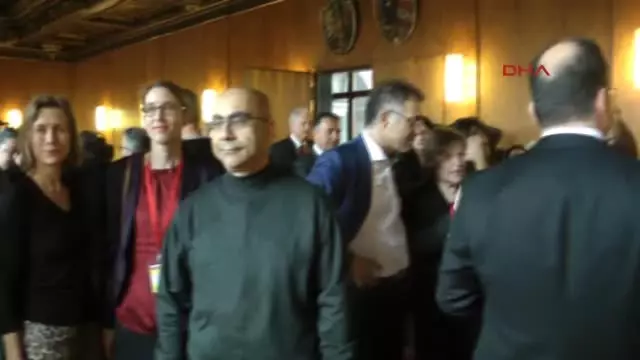 Nürnberg'de Sanatçılar Onuruna Resepsiyon Verildi