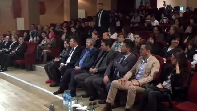 Sınav Öncesi Çocuğunuzu Cep Telefonuyla Konuşturmayın’