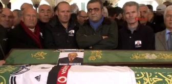 Kılıçdaroğlu, Bombalı Saldırıda Ölen CHP'li İlçe Eski Başkanı Mehmet Yurtsever'in Cenaze Namazına...
