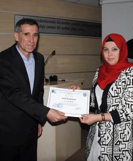 Erdemli'de Girişimciler Sertifikalarını Aldı