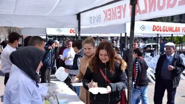 Bigadiç ''Asker Tayını'' ile Çanakkale Ruhunu yaşadı Bigadiç ''Asker Tayını'' ile Çanakkale Ruhunu yaşadı