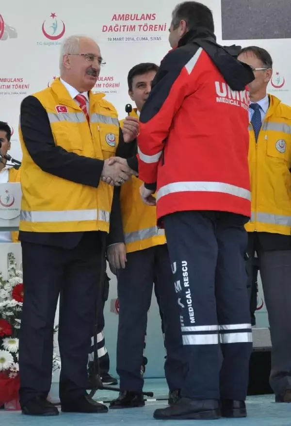 Sivas'ta 20 Kente 80 Ambulans Dağıtım Töreni Yapıldı Sivas'ta 20 Kente 80 Ambulans Dağıtım Töreni Yapıldı