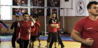Türk Sporcuların Olimpiyat Mücadelesi Sürüyor