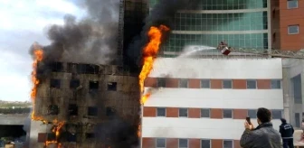 Hastane İnşaatında Korkutan Yangın