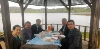Rıdvan Acar: Erenler İlçe Milli Eğitim Müdürlüğünden Aday Öğretmenlere Piknikli Karşılama Rıdvan Acar: Erenler İlçe Milli Eğitim Müdürlüğünden Aday Öğretmenlere Piknikli Karşılama