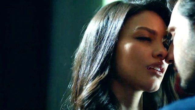 Kara Sevda�da Olay Sahne! Zeynep, Eniştesinin Yatağında Haberler Magazin
