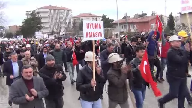Maden İşçileri Suluova Merkezine Kadar Yürüdü