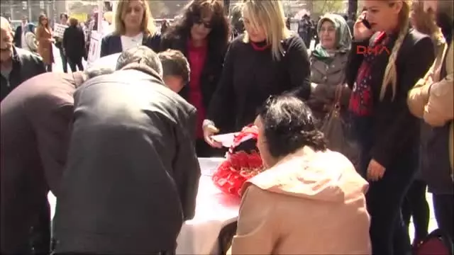 Kayseri - MHP'li Kadınlardan 'Bir Kereden Çok Şey Olur, Bir İmza da Sen At' Kampanyası